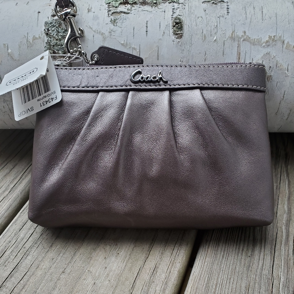 NWT Coach Wristlet Purse